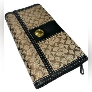 Y2K Coach Signature Wallet Black Leather Interior & Trim